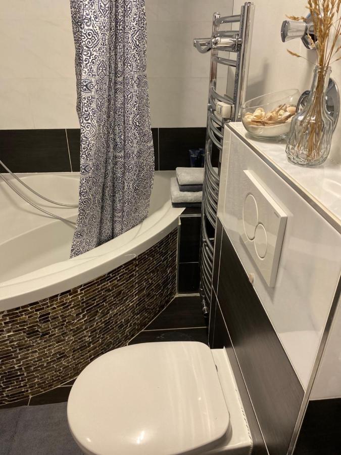 Zentrales Privatapartment باد هومبرغ فور دير هوه المظهر الخارجي الصورة